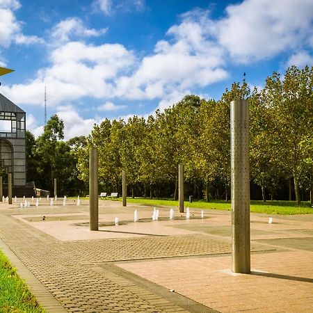 Parkside & City View In Sydney Olympic Park المظهر الخارجي الصورة